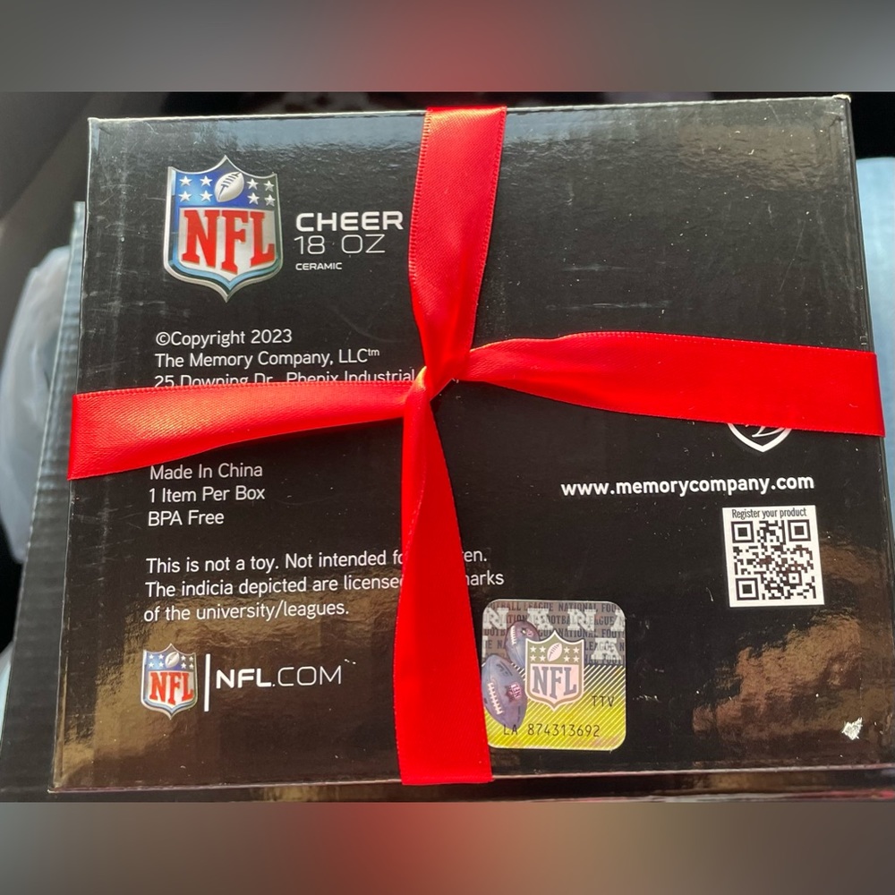 NWT NFL - Picture 6 of 7
